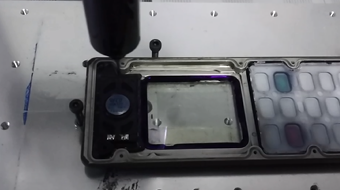 手機邊框點膠機高效點膠視頻演示